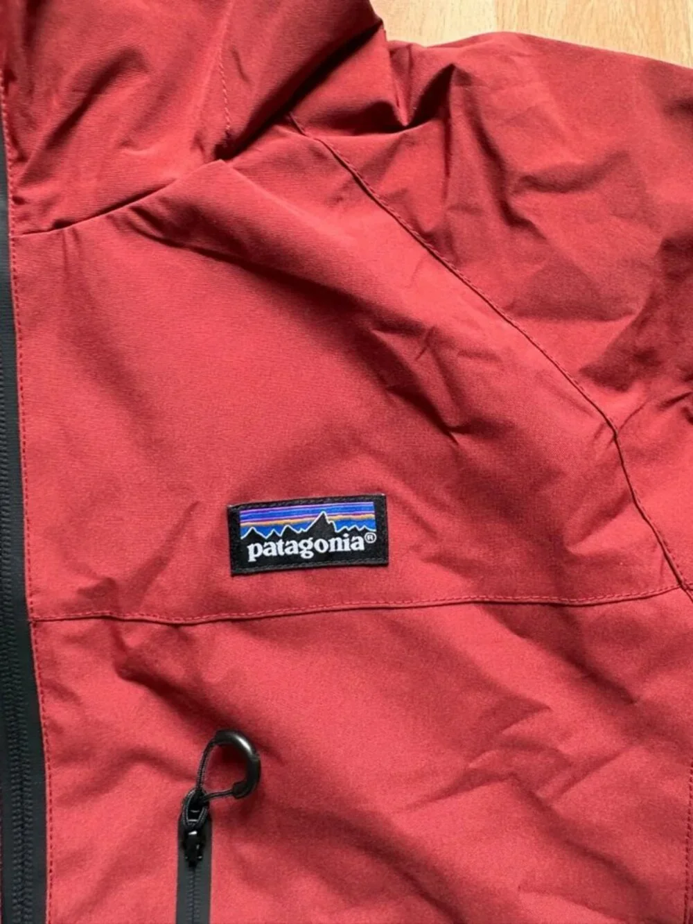 Patagonia Torrentshell Rain Jacket Burgundy Size S